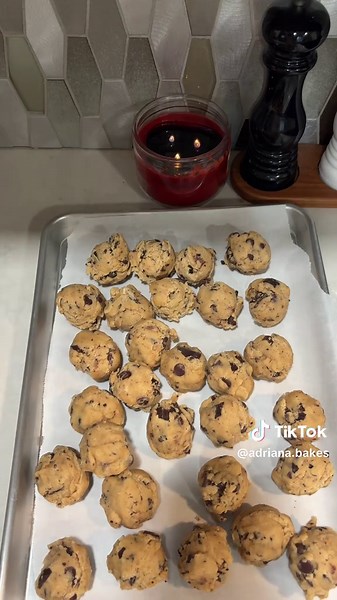 #homemade #cookies #baker #thingstobake #brownbutterchocolatechipcookies