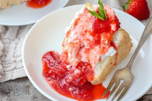 How to make Strawberry Sauce, Recipe - Baker Bettie