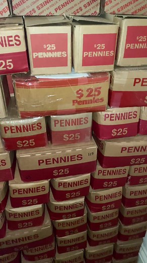 Collecting and Saving 250,000 Copper Pennies - Rob Finds Treasure