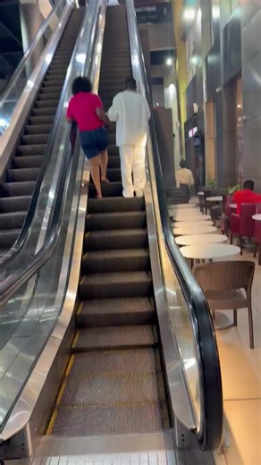 TEREZE👏 (@tereze97)’s videos with Slowly - Meddy