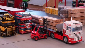 Ein besonderes Highlight 😎 in der Ferdinand Porsche Erlebniswelt fahrTraum war die Modell Truck Show 🚚🚛🚚 des Vereins TMV - Truckmodell Vorarlberg. Der detailreiche Parcours und die vielen facettenreichen LKW Modelle im Maßstab 1:14 - im Rahmen der Oldtimerausstellung - machten die Veranstaltung zu einem besonderen Erlebnis, welche ich Oldtimer- oder Modellbauinteressierten nur empfehlen kann 👍! #rc #truck #trucks #fahr(t)raum #fahrtraum #mattsee #tmv #truckmodellvorarlberg #FerdinandPorsche