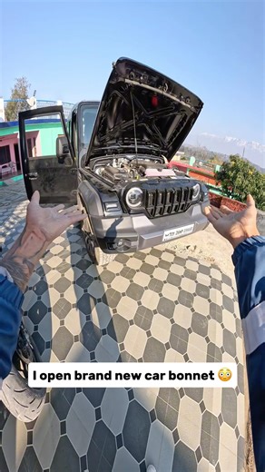 I open brand new car bonnet 😳