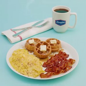 Smell on 🤤 At Hampton by Hilton, all guests enjoy free hot breakfast every day. | Hampton by Hilton