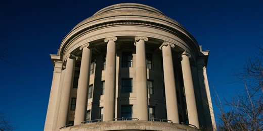 FTC Bans Noncompete Agreements That Restrict Job Switching