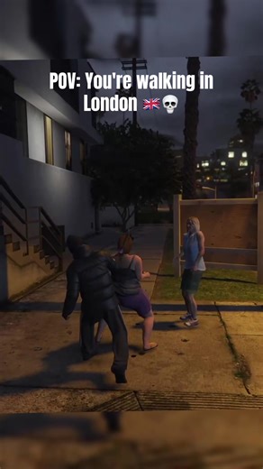 Walking Through London in GTA Online Gameplay