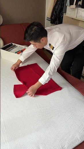 How to fold summer short-sleeved shirts without wrinkles or deformation