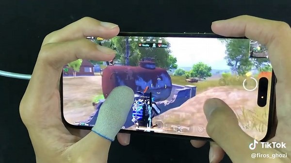 120 FPS PUBG Mobile Gameplay on iPhone 14 Pro Max