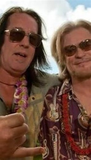 everydayismuzic on Instagram: "Filmed at Todd Rundgren’s house on Kilauea Hawaii. #darylhall #toddrundgren #isawthelight #celebrityduets"