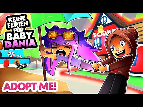 Baby Dania has to go to summer school! Bad grades 😪 Adopt me RP Roblox