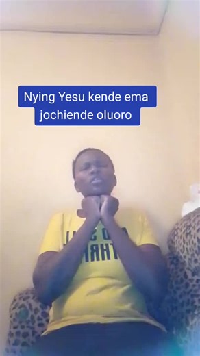 Nying Yesu kende e ma jochiende oluoro ...