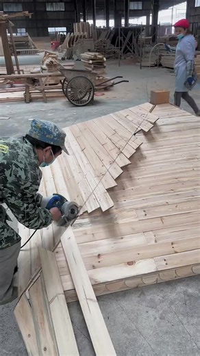 木匠木艺，木工手艺人，木雕，木匠艺术作品Wood art, craftsman, wood carving, carpenter art work