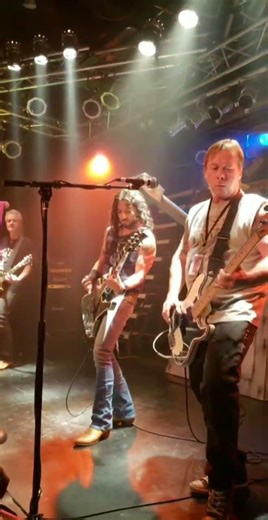 Strutter - Dani Luv - KISS (cover)