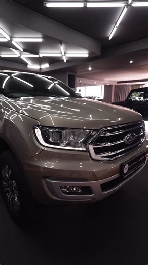 ▪️2021 FORD EVEREST 2.0D BI-TURBO LTD 4X4 A/T ▪️80 000kms ▪️R529 900 🏁Balance of Service plan Until 31 March 2027 or 90 000kms.🏁 ▪️7 Seater, Sunroof, Navigation, Park Distance Control (Front & Rear), Reverse Camera, Blind Spot Monitoring, Lane Keep Assist, Park Assist, Tyre Pressure Monitoring System, LED Daytime Running Lights, Sidesteps, Keyless Entry and Start, Electrically Adjustable Seats, Seat Heating, Multifunction Steering Wheel, Cruise Control, Semi Digital Cluster, Touch Infotainment