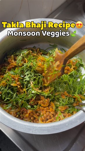 Takla Bhaji Recipe | Traditional Kokani Style Takla Bhaji | Healthy Village Kokani Recipes #shorts