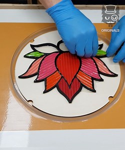 977K views · 11K reactions | This Lotus Flower Clock is made of Colored Pencils! ✏️覆️ | Simple | Facebook