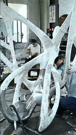 Flowing Butterfly Wing Art—A Customized Metal Butterfly Sculpture