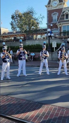 Disneyland Band 🎶 “When You Wish Upon a Star” ✨ #disney #disneymusic #shorts