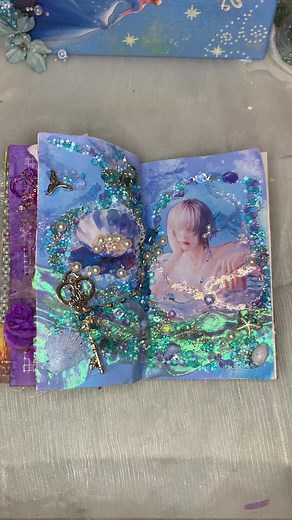 Ocean theme just full of jewelrys 💎💎💎 #journal #artjournal #creativejournal #junkjournal