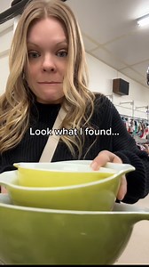513K views · 7.5K reactions | I never find a full set 朗 #pyrex #thrifted #thriftstorefinds #thrifter #vibtagepyrex #pyrexset | Juliet’s Finds | Facebook