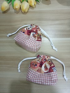 72K views · 778 reactions | Sewing Ideas Cute Drawstring mini! How to make drawstring bag ,sewing tutorial step by step #sewing #diy #handmade #diybag #sewingideas #sewingtips #sewingprojects #sewingtutorial #drawstringbag #Teaching how to sew a cloth bag #sewing #how to sew a cloth bag | Diy By.rutchanoo | Facebook