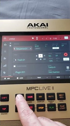 MPC Live 2 midi keyboard volume at full level.