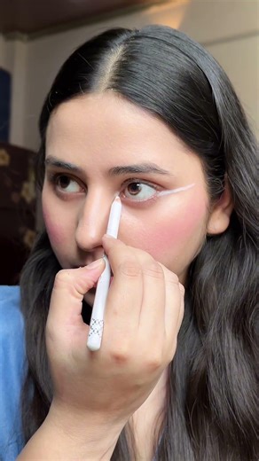 easy eyeshadow hack to get the perfect HALO EYE EFFECT #eyemakeuptutorial #makeup #makeuptutorial