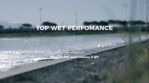 The Bridgestone Battlax Sport Touring T31 Grip. Stability. Precision. Comfort. From the very first of many miles, in the most diverse conditions. And with telepathic levels of feedback. #Bridgestone #BattlaxT31 #SportTouring | Bridgestone Moto