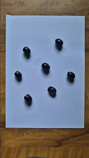 Realistic java plum v/s drawing video #art #realisticdrawing #javaplum #blackplum #drawing #shorts