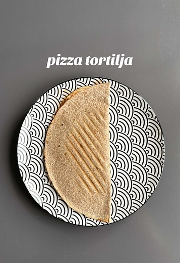 Pizza tortilja recept s sirom i šunkom