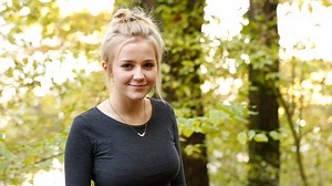 Tiere bis unters Dach: Jule Schuck spielt Nelly Spieker
