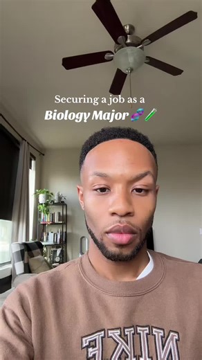 If you currently have or you’re trying to get a biology degree, start thinking about how you will secure a job early on. It’s not always easy to secure a job with biology degree but it is possible, especially if you know where and how to look. It’s important that you focus on building your working skills in order to make yourself marketable. #TikTokCreatorSearchInsightsIncentive #biologymajor #medicallaboratorytechnician #biologyjobs #labscientist