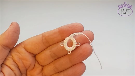 ✨ What is Cro-tatting? Step into the world of Cro-tatting, where the elegance of tatting meets the versatility of crochet! In this short video, I show how to create one delicate lace motif using needle tatting, crochet, and cro-tatting — and how combining these techniques opens endless creative possibilities. 🎥 Full Cro-tatting playlist: https://www.youtube.com/watch?v=DDtHFjIs9tI&list=PLmUVrN61lH3z9TNNsku9TeC5fKaZWZvUq&index=1 🧵 Patterns, tools, and more on my blog: https://fairylace.kozinenk