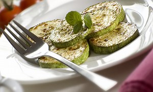 Courgettes au barbecue pour 4 personnes - Recettes - Elle à Table