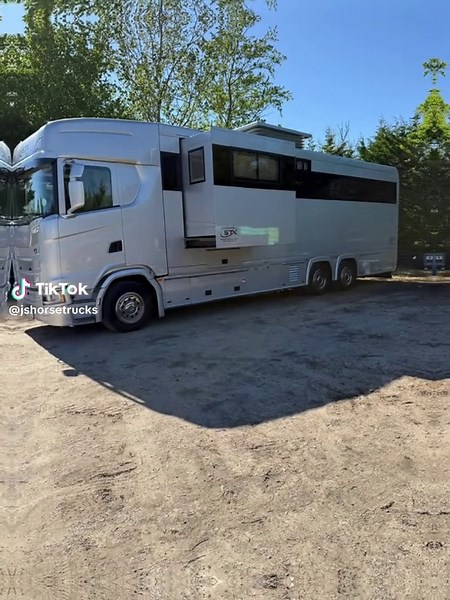 Horse Vans For Sale in Ireland - Contact Us Today!