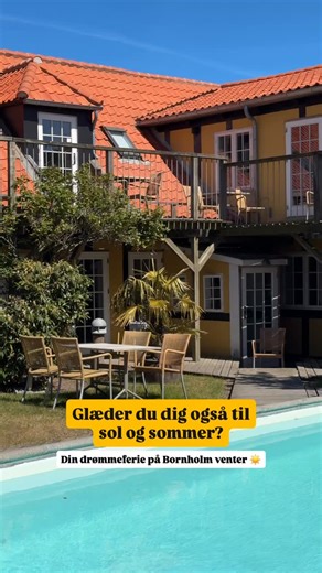 Er du også begyndt at drømme dig langt væk - til sol, sommer og afslappende stunder på Bornholm? ☀️💭 Fx lige her ved poolen hos Østersøen Ferielejligheder i Svaneke, eller måske på en af vores mange andre skønne feriesteder? 💛 Vi har åbnet op for bookinger af sæsonen 2026 - og de mest eftertragtede ferieuger bliver hurtigt booket. Skal din drøm om en ferie på Bornholm i 2026 gå i opfyldelse? Så skal du ikke vente for længe med at bestille 🌊✨ Bestil din drømmeferie via link i bio eller kontakt