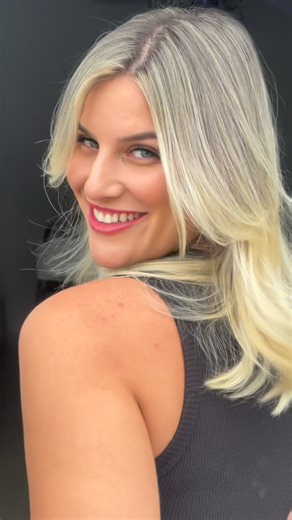 Studio S - Studio da Mulher Moderna on Instagram: "Mais um com essa maravilhosa 😍😍😍 O loiro Barbie veio novamente ✅👱🏻‍♀️ #loiro #loiroperfeito"