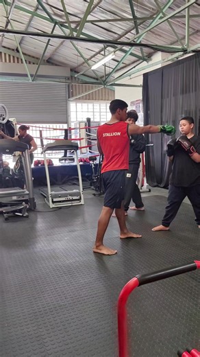 Saturday Boxing classes, beginners welcomed 👌 ° #boxing #boxingtechnique #boxingtraining