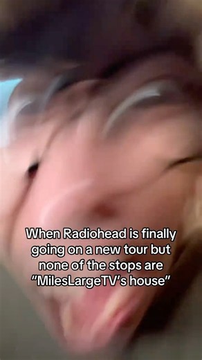 New Radiohead tour #radiohead #thomyorke #jonnygreenwood #guitar #tour