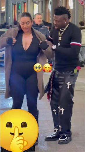 She was cold 🥶 She fell in love#love#lovely#kindness#viral#shorts#short#explore#amor#trending#reels