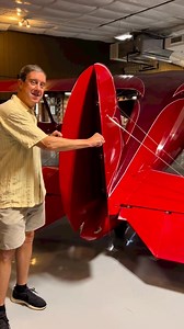 1.5M views · 12K reactions | The first Beechcraft, manufactured in 1932, used a split-rudder airbrake instead of flaps to slow down for landing. | Uretsky Aviation | Facebook