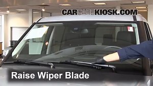 Front Windshield Wiper Blade Change: 2011 Land Rover LR4 HSE 5.0L V8