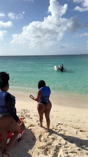 3:06pm in Anguilla❤️🏝️#anguilla #vacation #island #funzoneanguilla #thingstodoinanguilla