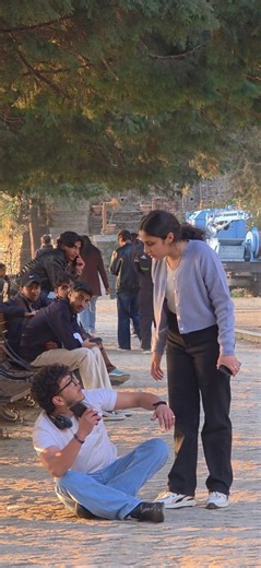 पर्स चोरी प्रैंक वीडियो 🤣 Girl wallet Chori prank video 😮 . यह पूरी पटकथा (Script) पूरी तरह से काल्पनिक है। इस कहानी के सभी पात्र, स्थान और घटनाएँ लेखक की कल्पना की उपज हैं। इसका उद्देश्य किसी भी जीवित या मृत व्यक्ति, समुदाय, धर्म, जाति या किसी की भावनाओं को ठेस पहुँचाना बिल्कुल नहीं है। ​चूँकि यह कहानी शिमला की पृष्ठभूमि पर आधारित है, इसमें दिखाए गए दृश्य और संवाद केवल मनोरंजन (Entertainment) और कलात्मक अभिव्यक्ति के लिए तैयार किए गए हैं। हम सभी की भावनाओं और मान-मर्यादा का पूर्ण सम्मान करते 