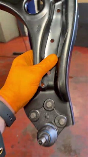 VW polo 2012 front control arm replacement