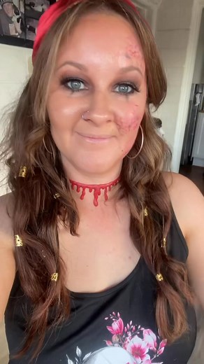 14 reactions | Halloween Pirate Wench ‍☠️ #halloweenmakeupideas #halloweenmakeupideas #halloween #halloween2025履‍♀️☠️️️驪 #gippslandmakeupartist | Angelic Avenue | Facebook