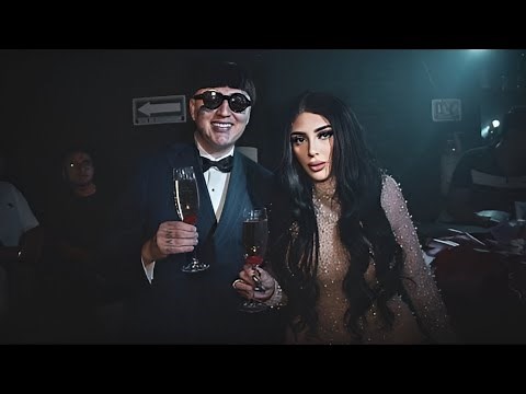 REGGAETON CHAMPAGNE - Bellakath ft Dani Flow (Video Oficial)