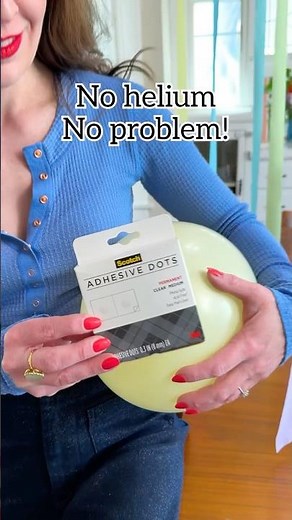 Use adhesive dots to create a stunning balloon ceiling! #balloon #party #birthday