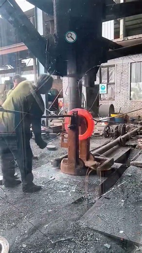 Giant Forging Hammer #hammer #giant