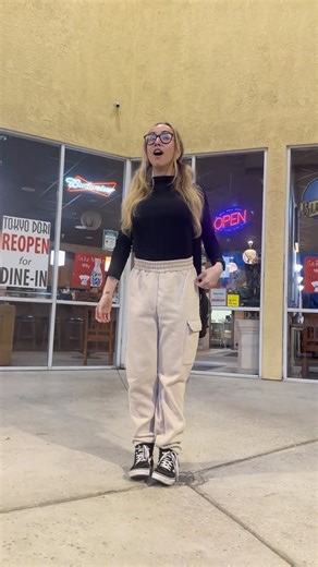 Echo BURRRRRUUUPPPP #burp #arroto #belching #burpgirl #burping #eructo #belch #burps