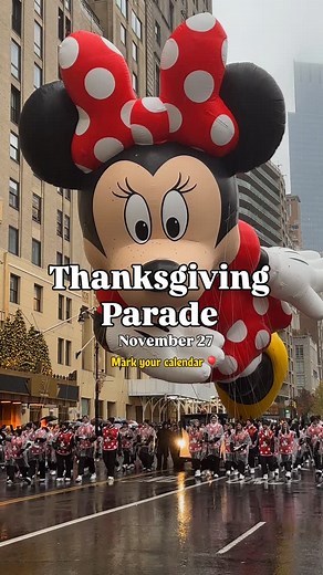 This Thursday! November 27 🙌🏼 The Macy’s Thanksgiving Day Parade: ⏰8:30 am start (arrive by 7:30) 📍at West 77th Street and Central Park West and travel south along the route, ending at Macy’s Herald Square on 34th Street ✨ Free Get there early or you won’t see anything. Don’t miss it 🙌🏼 #newyork#macysparade#thanksgiving#thanksgivingparade#nycgo | Julia Noquet